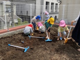 外遊びの時間に・・・